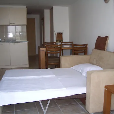 Sunny Апартхотел 3*